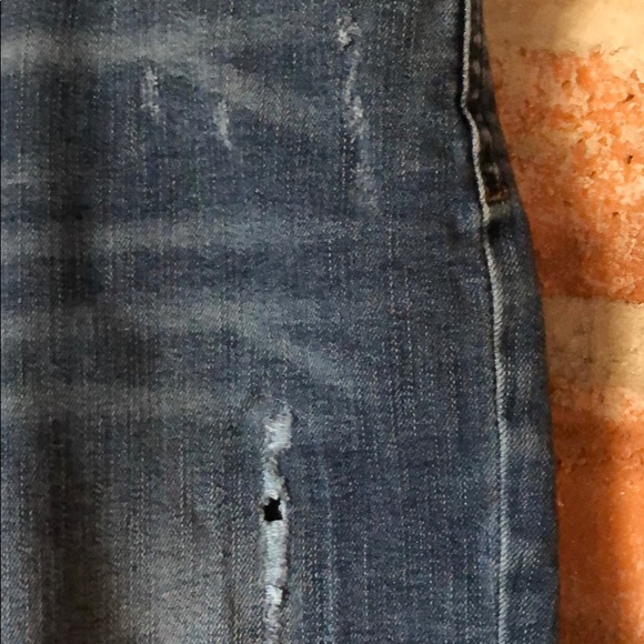 Distressed jeans shorts - Picture 4 of 4